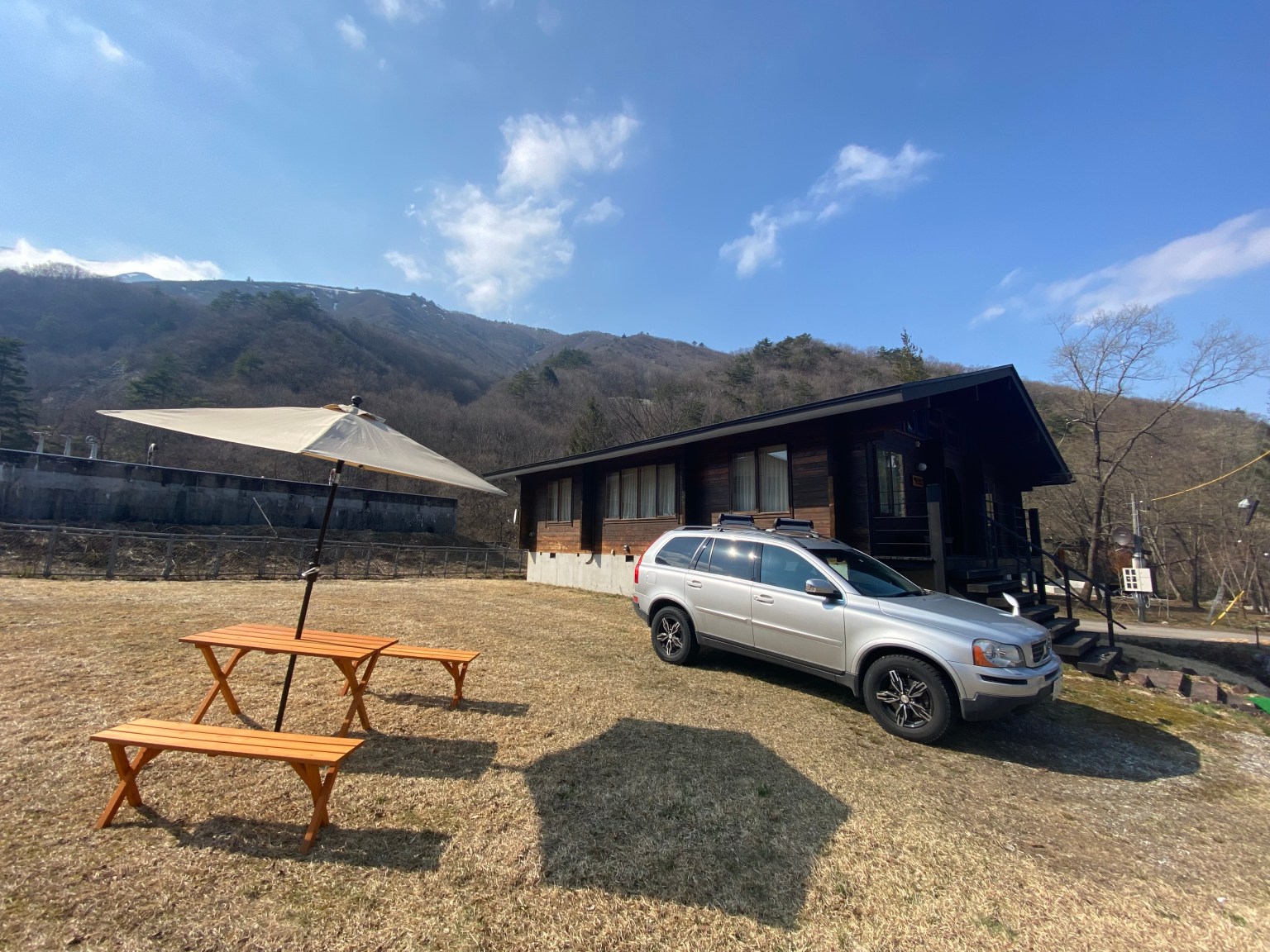 Wood 1C6F63B2-C087-4348-8EDC-2A191C3B0218